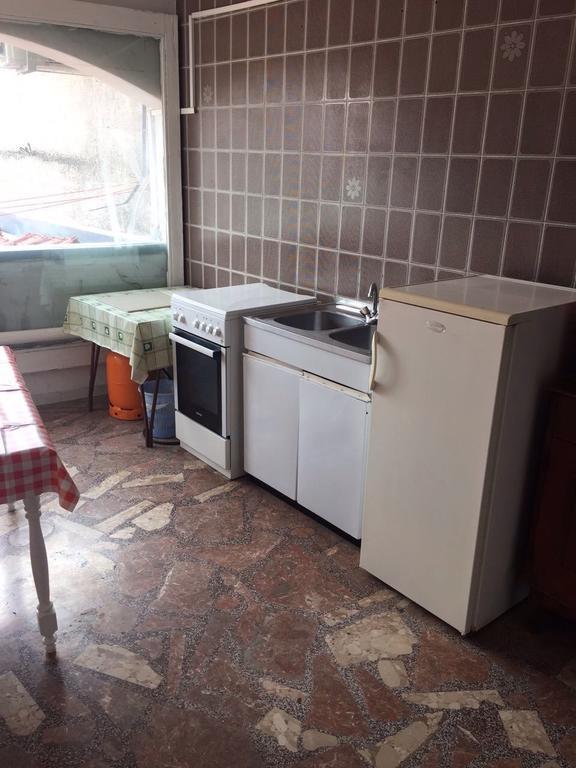 Crveno Zlato Hotel Biograd Na Moru Eksteriør billede