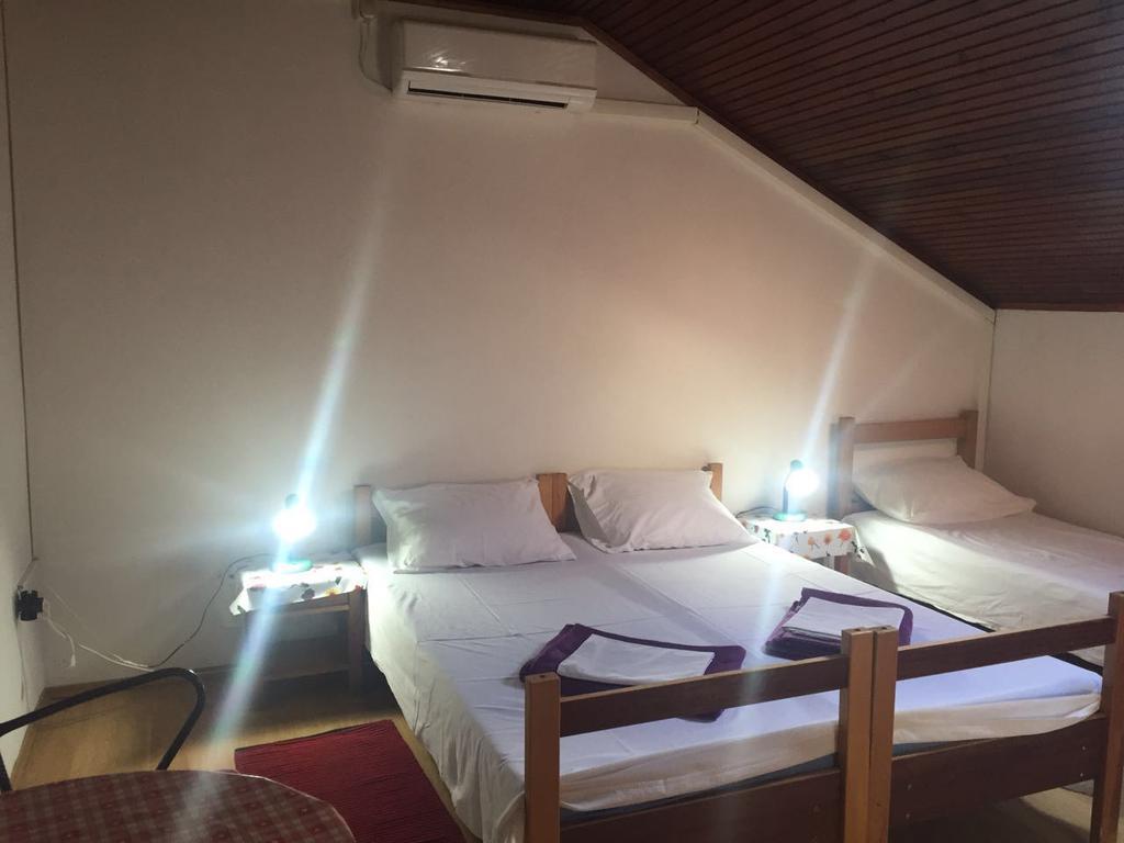 Crveno Zlato Hotel Biograd Na Moru Eksteriør billede