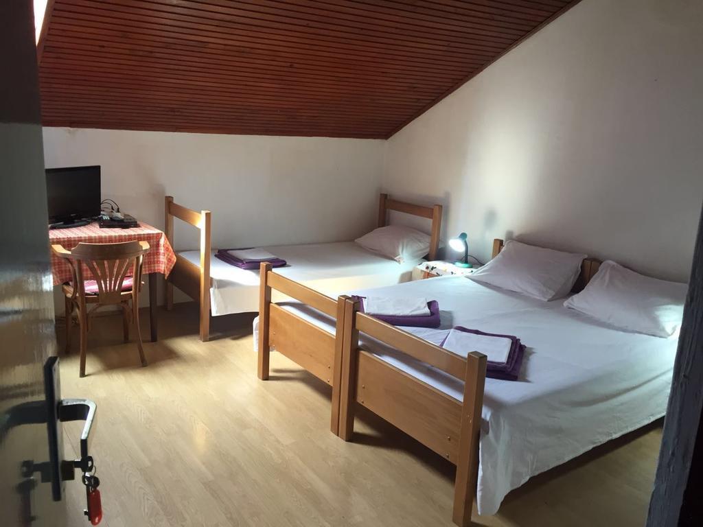 Crveno Zlato Hotel Biograd Na Moru Eksteriør billede
